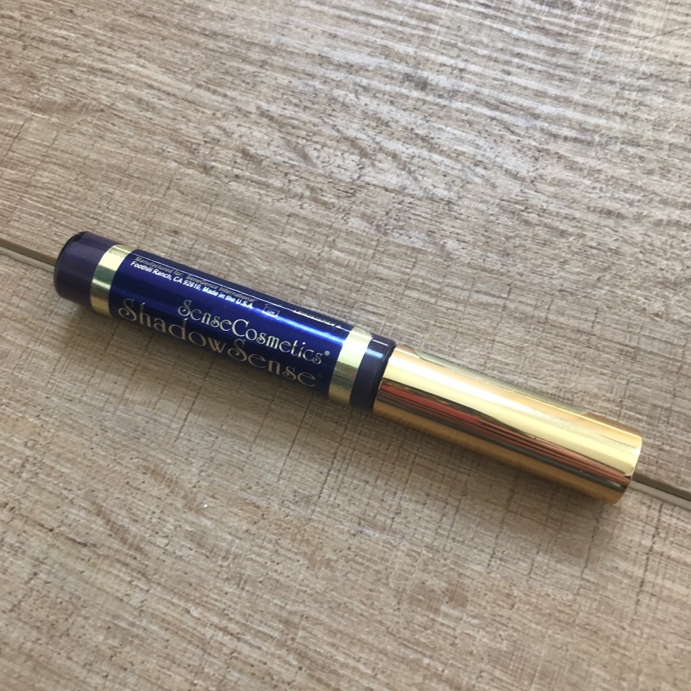 Deep Plum Shadowsense